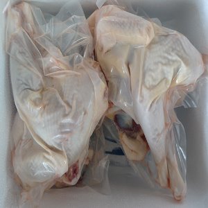 유기축산 닭(씨암닭 : 1마리 35000원, 2마리 6만원  /  장닭 : 6만원) 구매가능. 직접 연락주세요